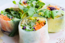 Gỏi cuốn bơ xoài 